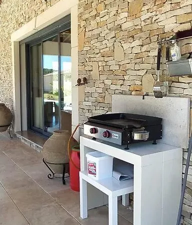 Vila Villa Felines