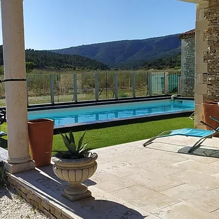 Villa Villa Felines